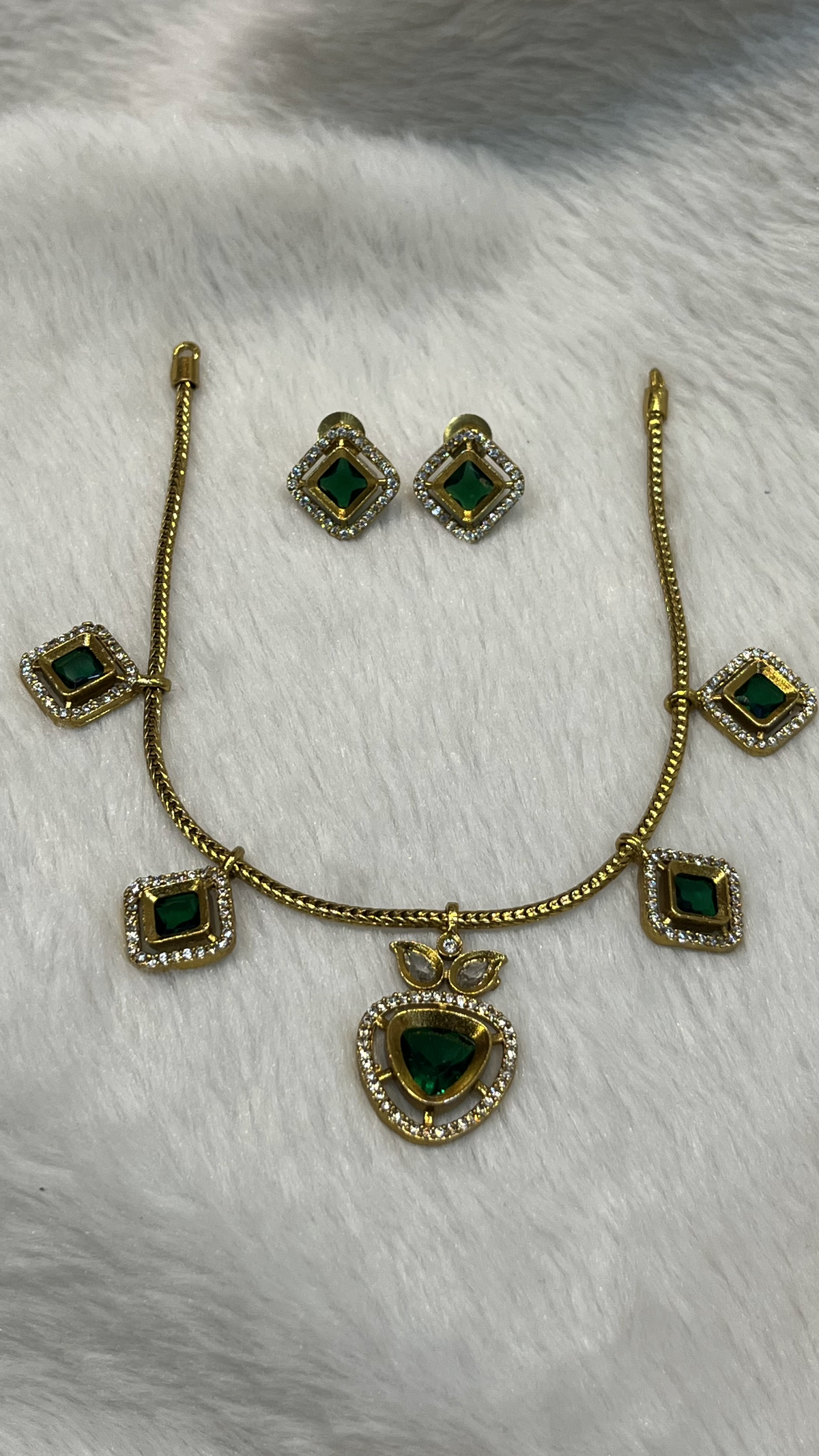Gold-Tone Chain with Square Green Stone Charms Set
