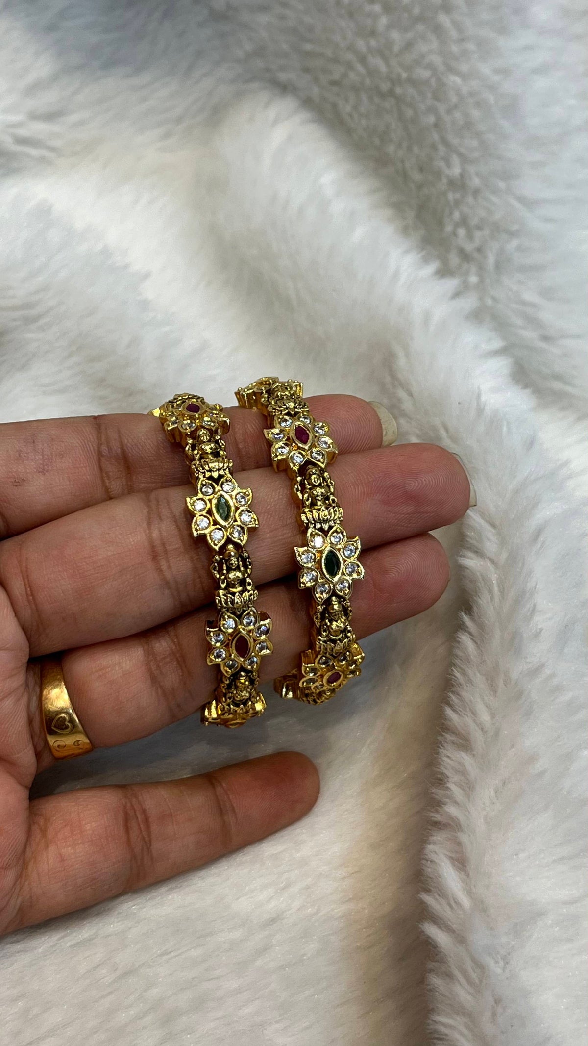 KIDS ANTIQUE BANGLE