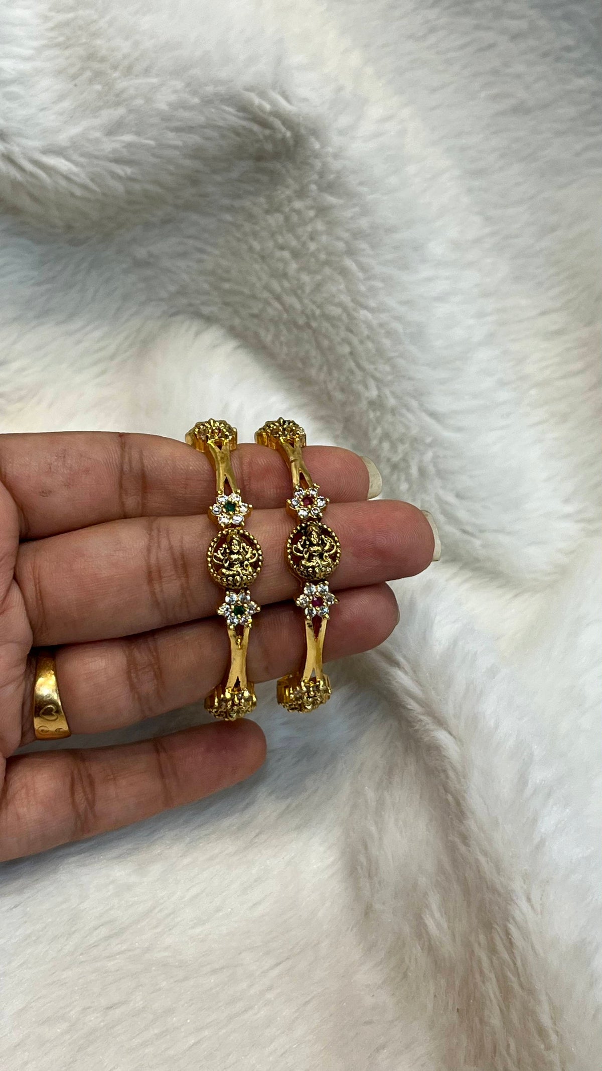 KIDS ANTIQUE BANGLES
