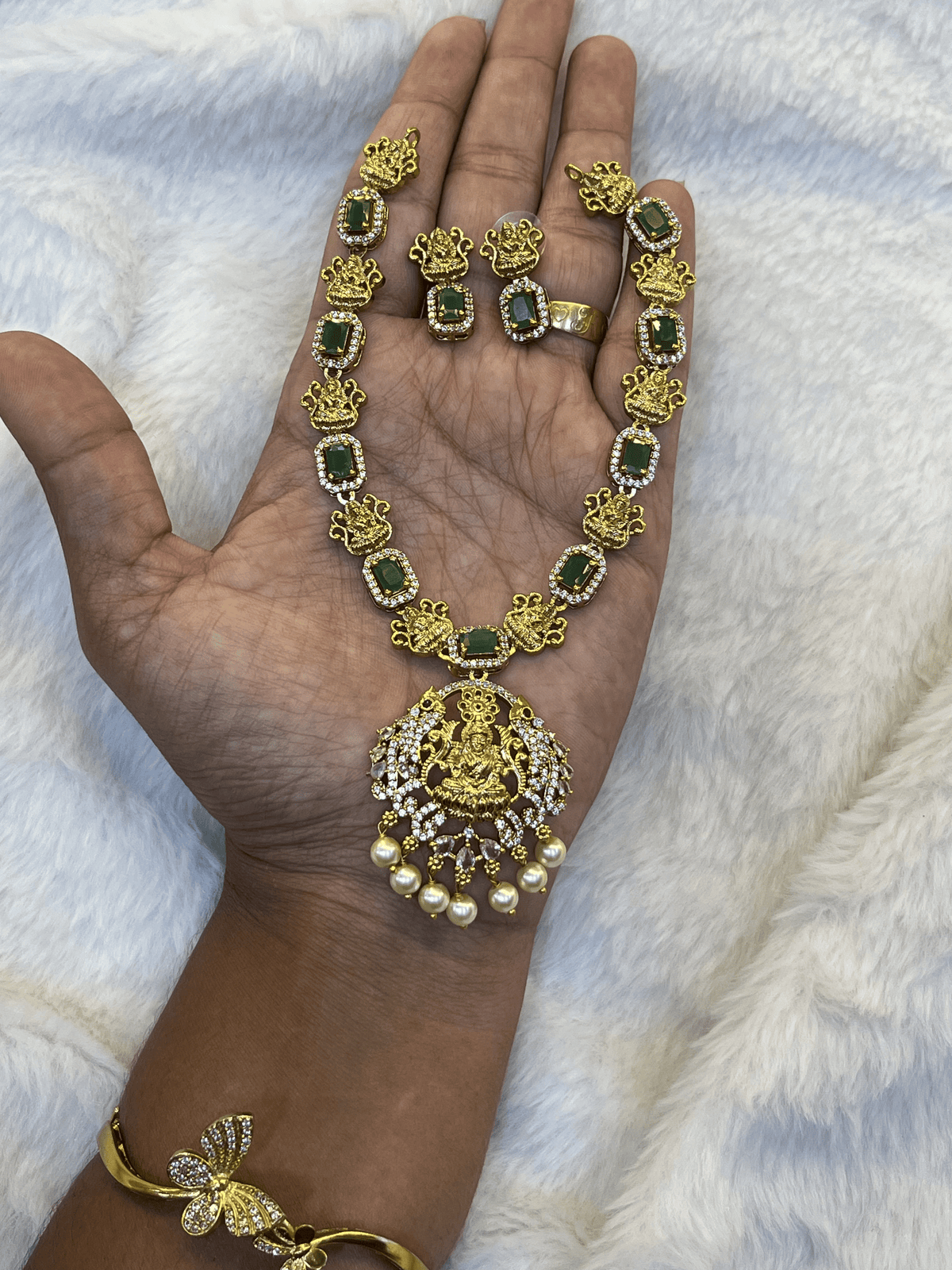 Antique Lakshmi Emerald Neck Piece