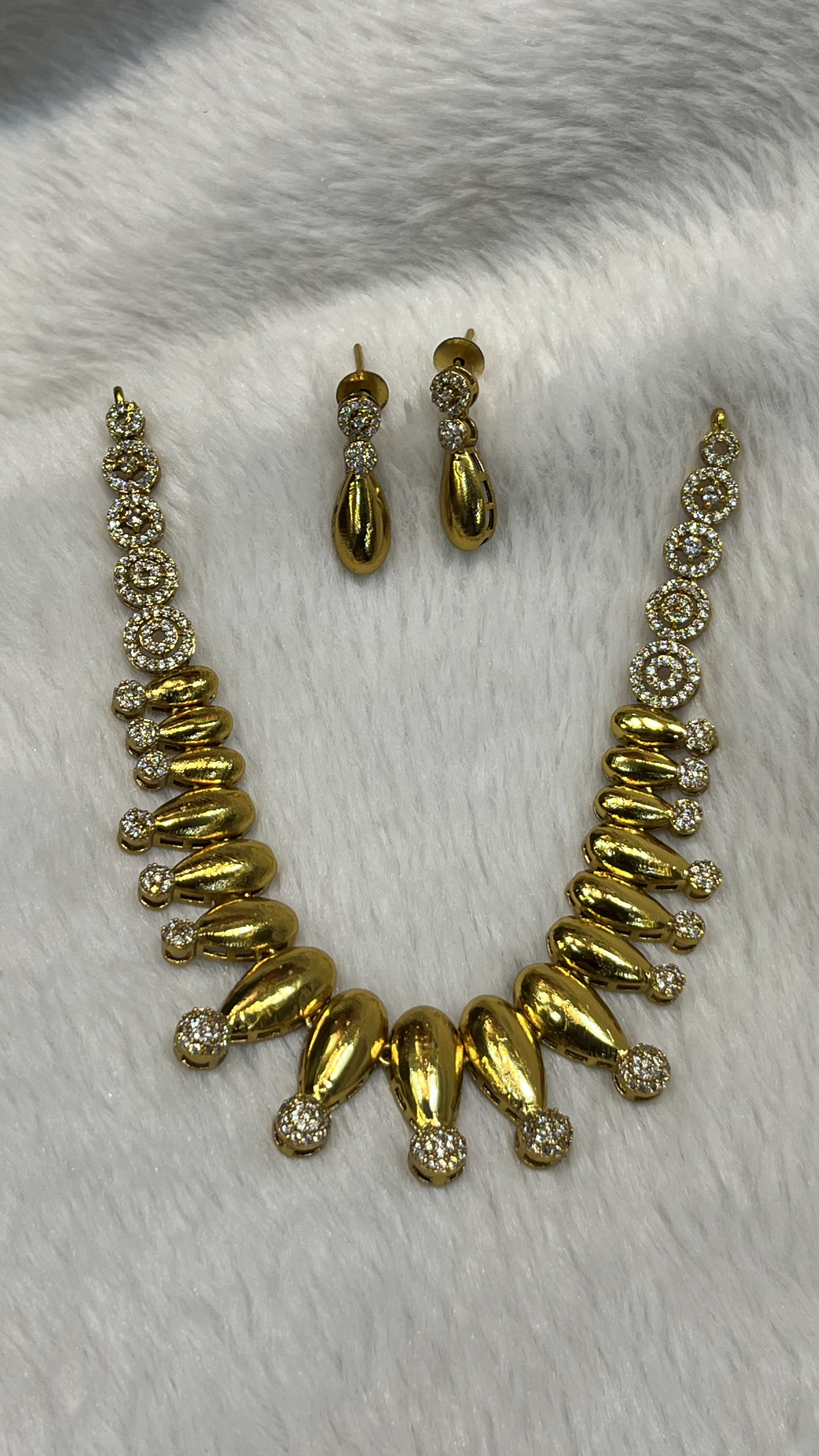 Gold-Tone Teardrop & Circle Motif Necklace Set