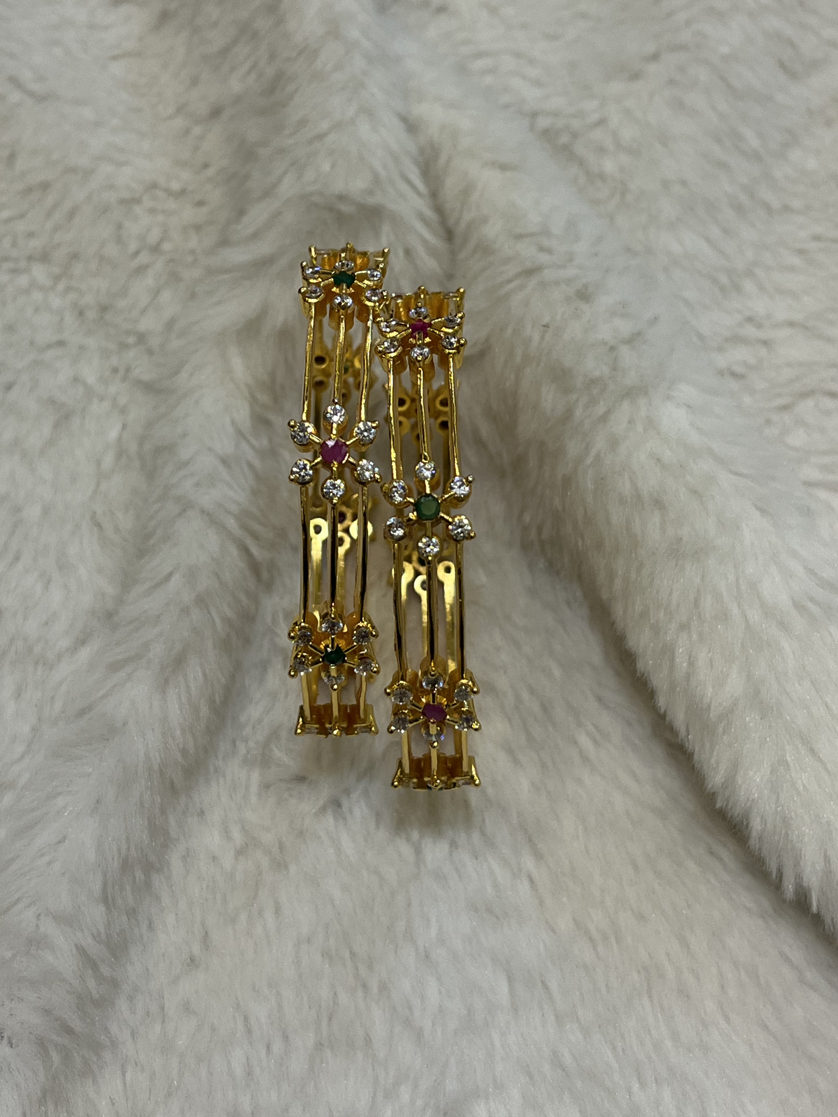 Ruby-Emerald Sleek Trellis Bangles