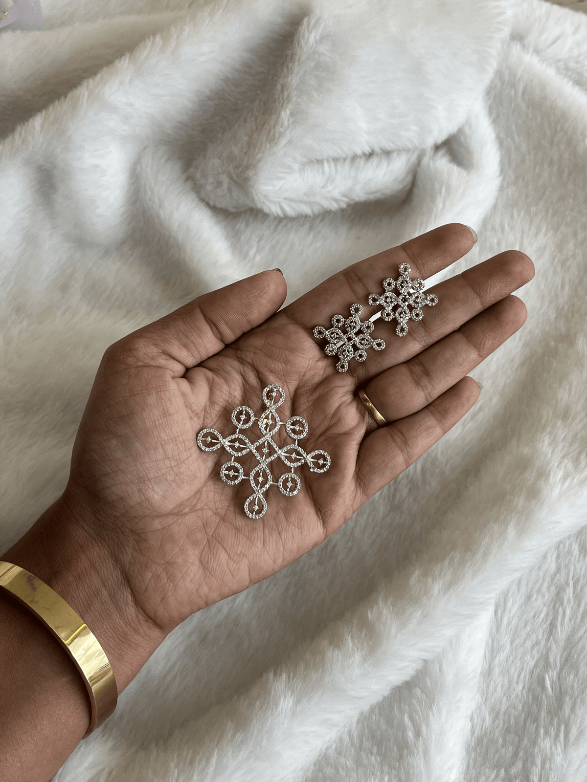 Rangoli Swirl Pendent and Earrings