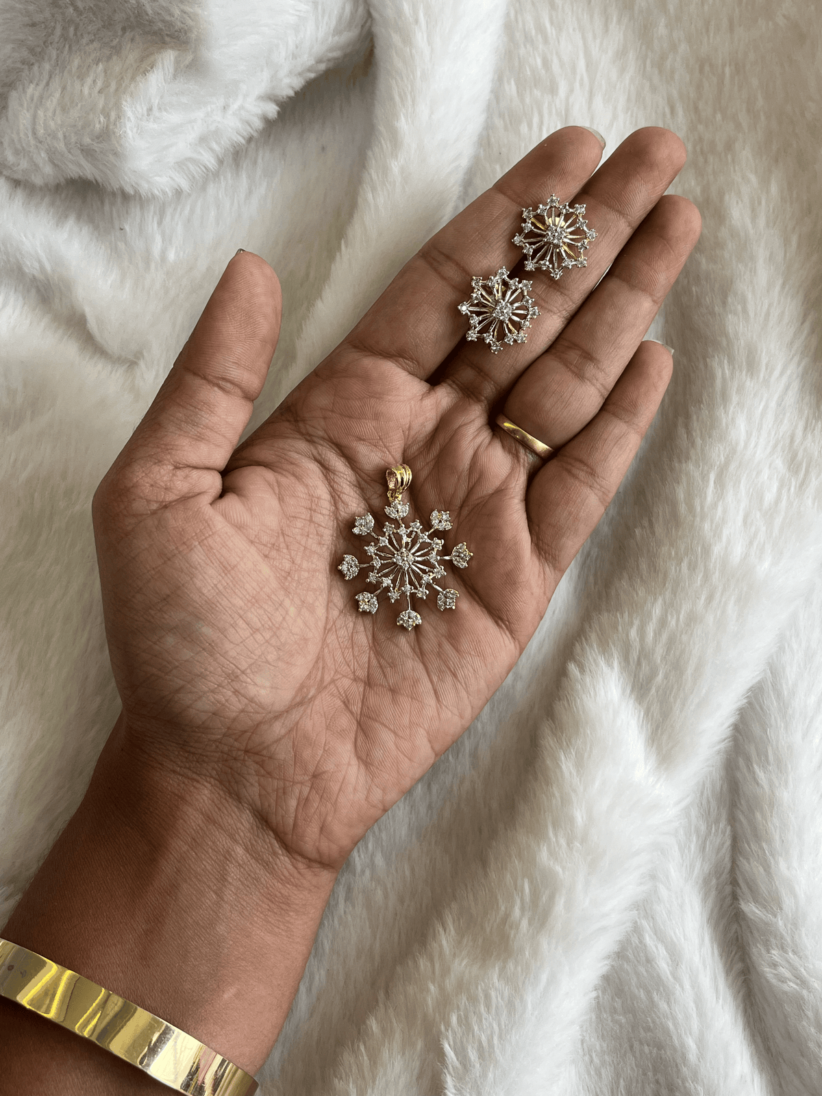 Starburst Bloom Pendent and Earrings