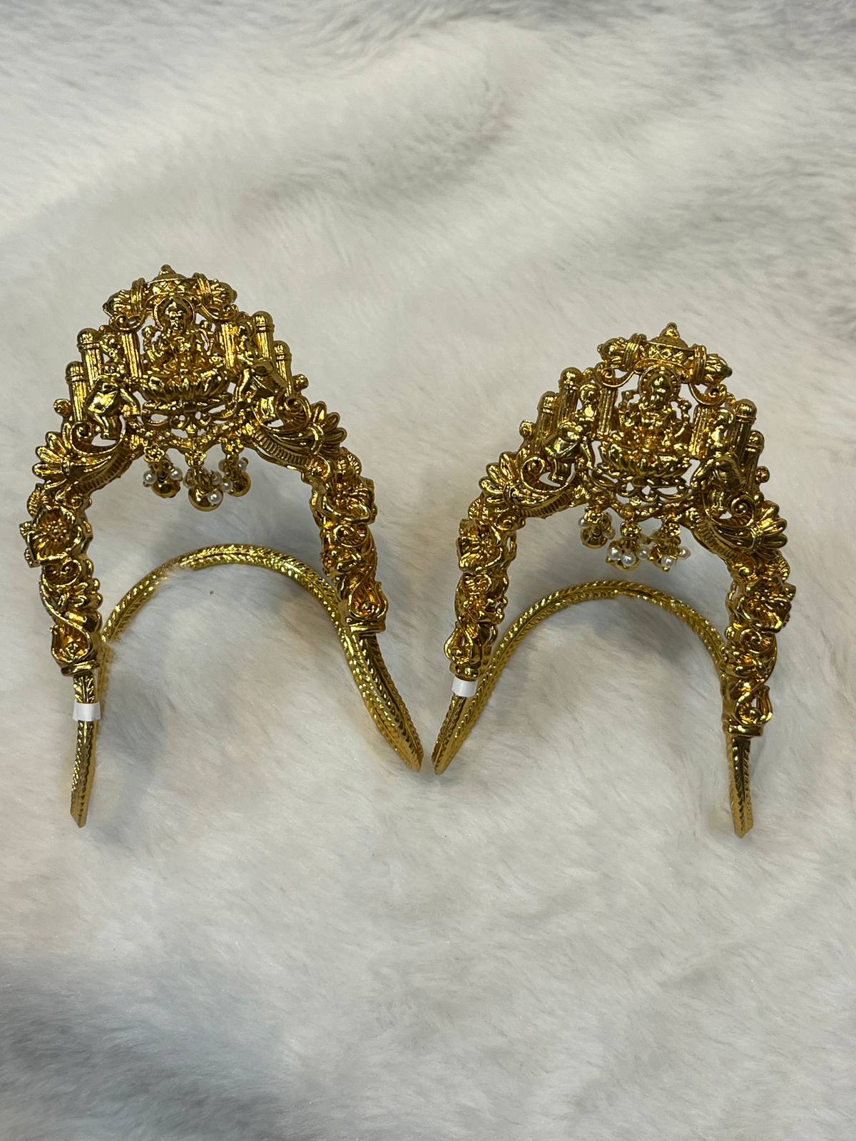 Traditional Lakshmi Nakshi Vanki – All-Gold & Pearl Drop