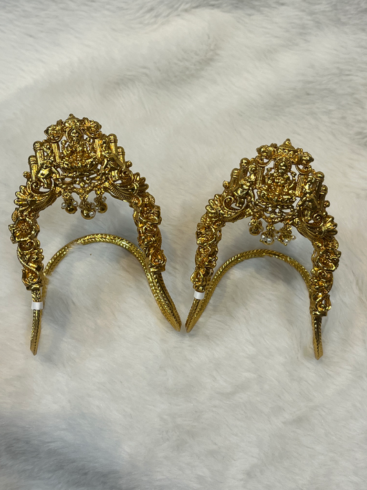 Traditional Lakshmi Nakshi Vanki – All-Gold & Pearl Drop